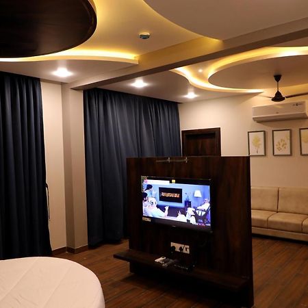 Hotel Nest ブジ エクステリア 写真