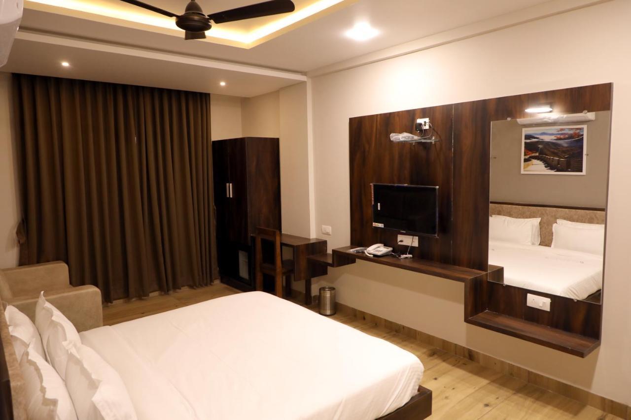 Hotel Nest ブジ エクステリア 写真